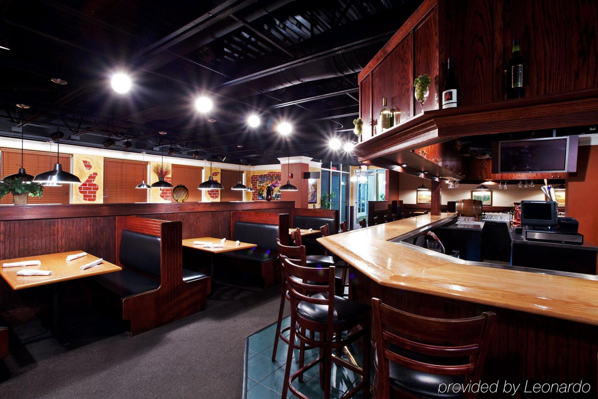 假日酒店-不伦瑞克 I-95 38号出口 餐厅 照片